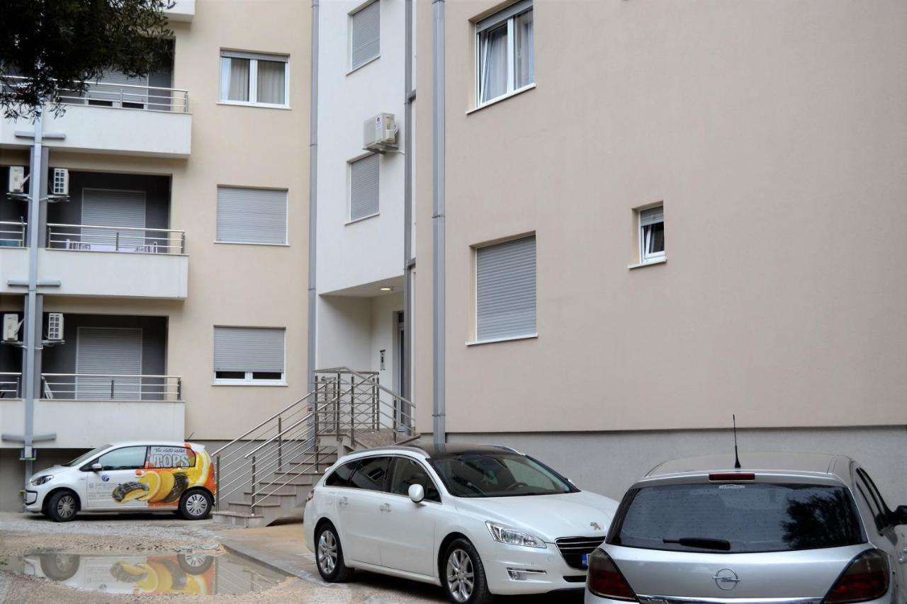 Apartment Yeshill Budva